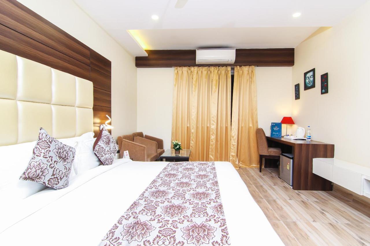 Moments Hotel Lucknow Ngoại thất bức ảnh