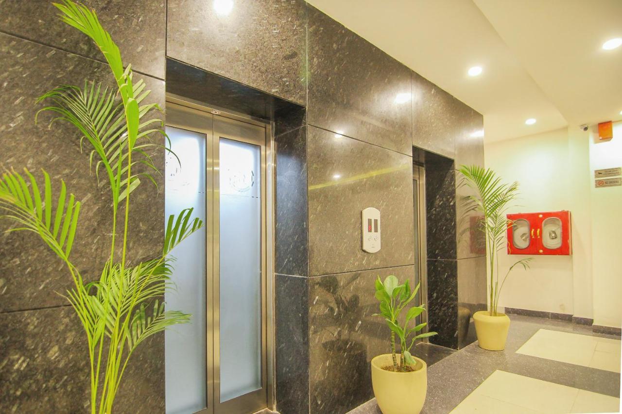 Moments Hotel Lucknow Ngoại thất bức ảnh