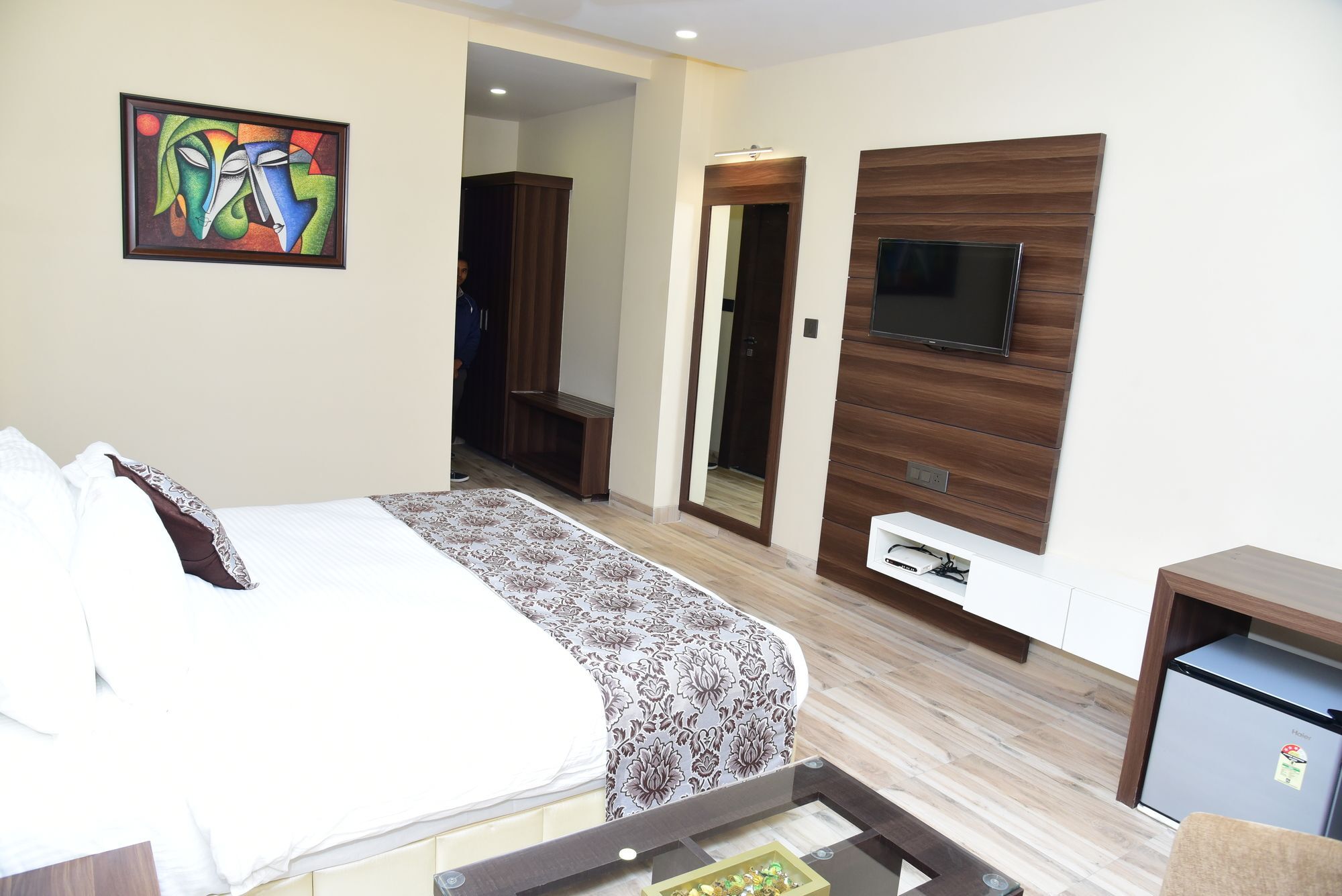 Moments Hotel Lucknow Ngoại thất bức ảnh