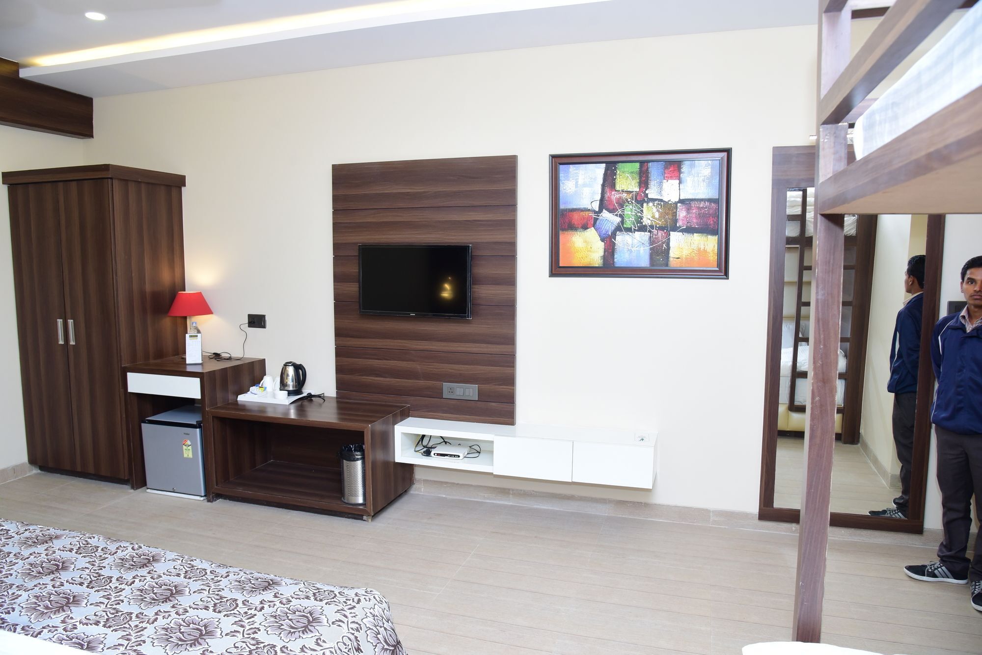Moments Hotel Lucknow Ngoại thất bức ảnh