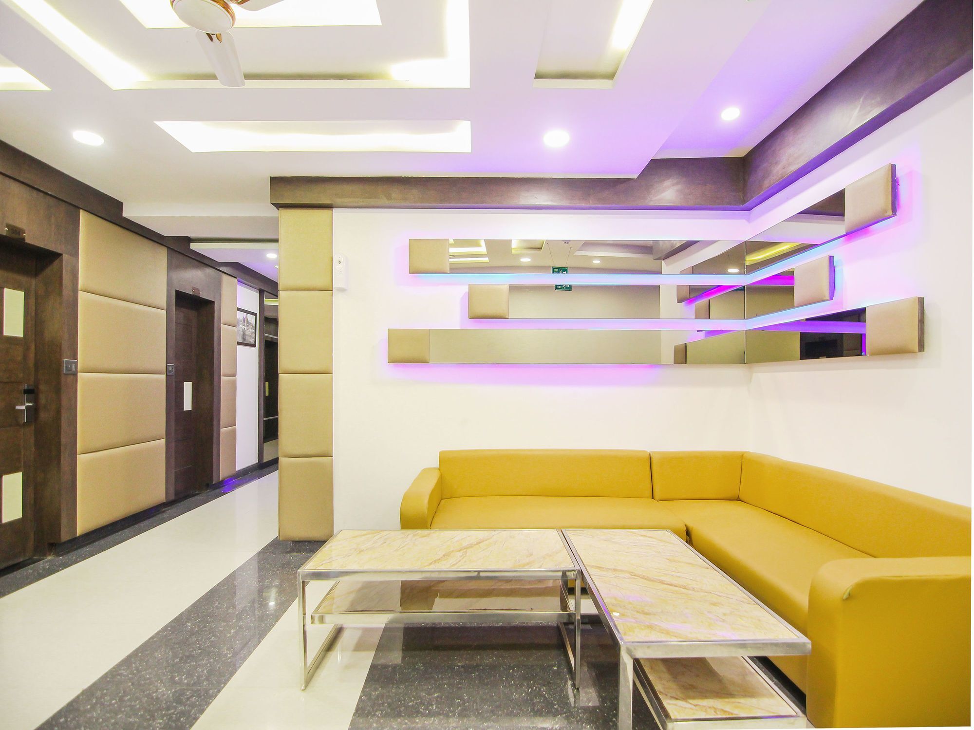 Moments Hotel Lucknow Ngoại thất bức ảnh
